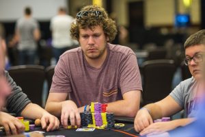 Nearly 690 Poker Players at the  2017 Card Player Poker Tour Venetian $5,000 Main Event