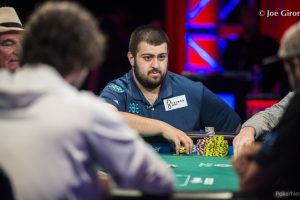 Scott Blumstein Dominates WSOP Main Event Final Table Day 1