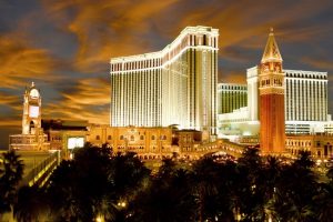 Las Vegas Sands Tries to Win Japanese Officials’ Hearts for Casino License