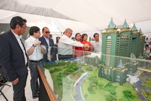 Philippine Business Tycoon Plans Initial Public Offering to Fund Casino Project in Cebu