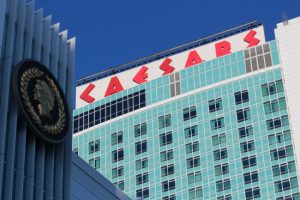 Hundreds Rally to Support Caesars Windsor Workers