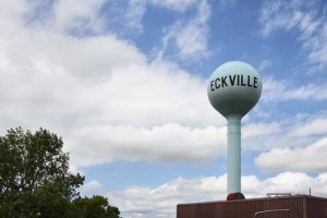 Eckville Fundraising Society Organizes Gambling Night to Bag Funds for New Playground